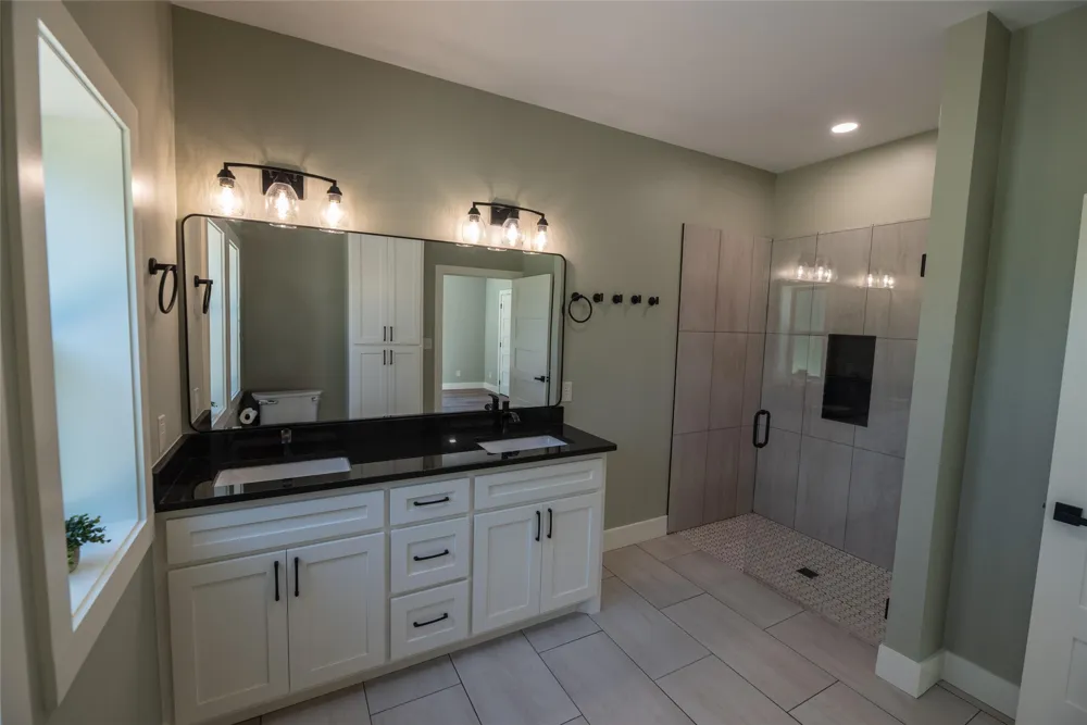 170 Rs County Rd 3445 Road Emory, TX 75440