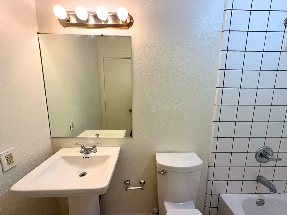 807 W Walnut Street W #C2 Celina, TX 75009
