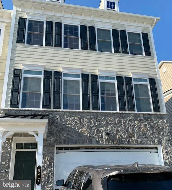 847 STONECLIFFE ROAD Malvern, PA 19355