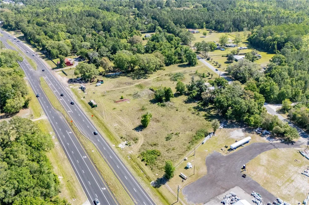 9627 US HIGHWAY 301 HIGHWAY Hampton, FL 32044