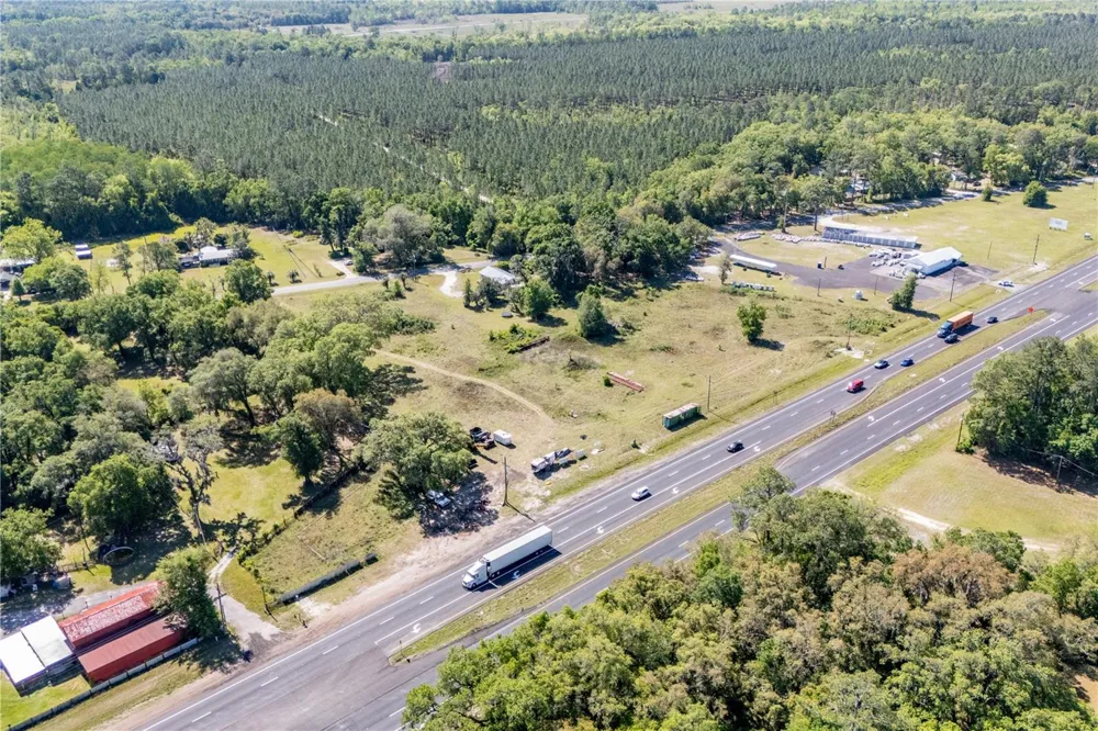 9627 US HIGHWAY 301 HIGHWAY Hampton, FL 32044