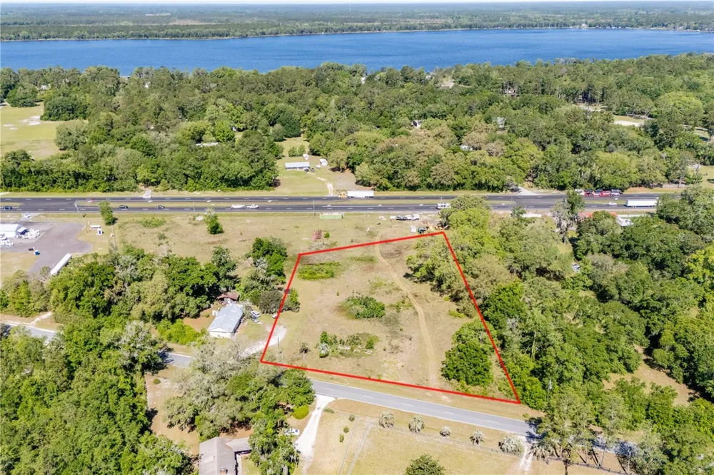 9627 US HIGHWAY 301 HIGHWAY Hampton, FL 32044