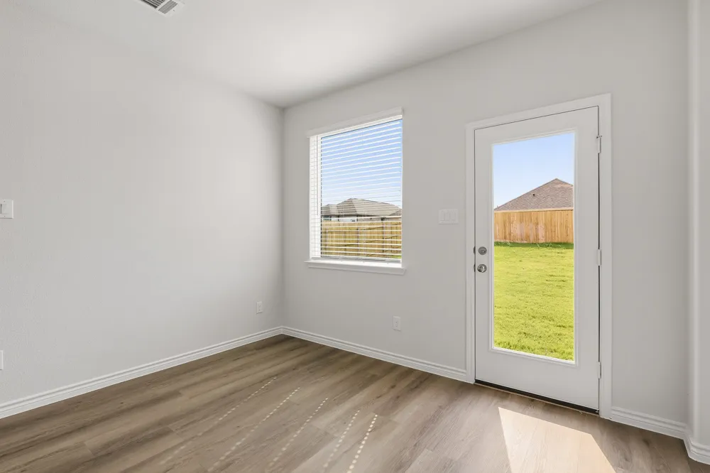 1709 Romans Road Ennis, TX 75119