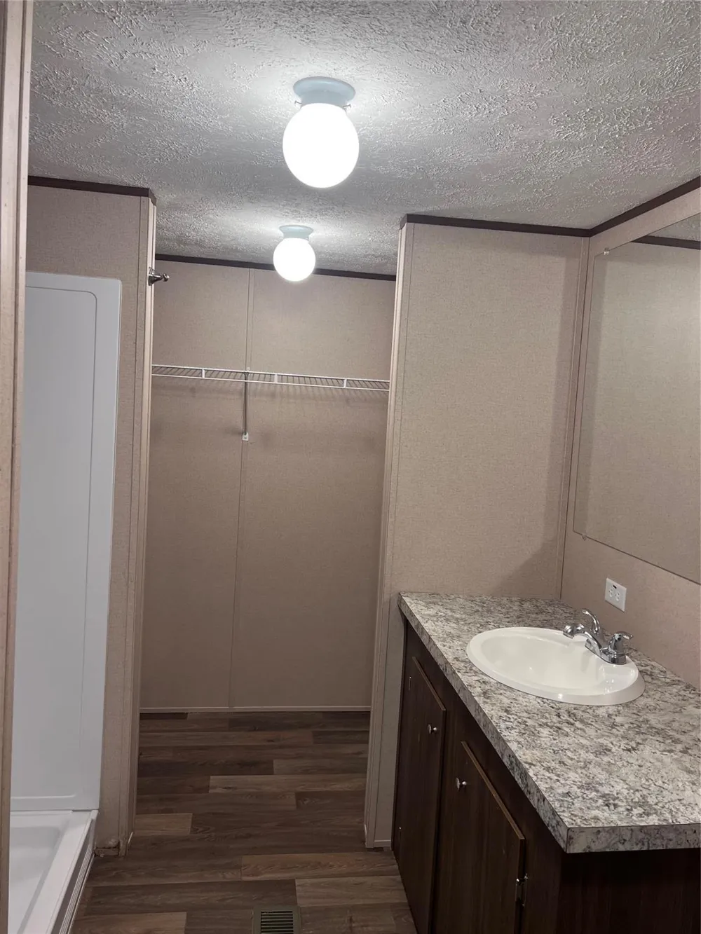 1668 Farm To Market 2518 #110 Cleveland, TX 77327