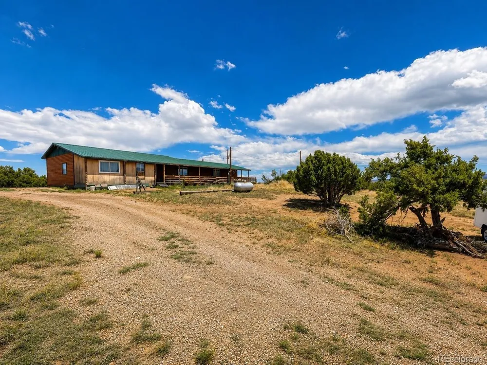 2041 Comanche Drive Walsenburg, CO 81089