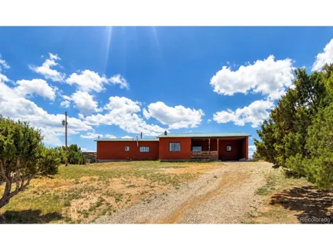 2041 Comanche Drive