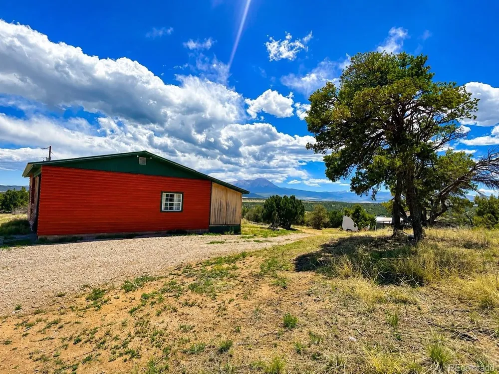 2041 Comanche Drive Walsenburg, CO 81089