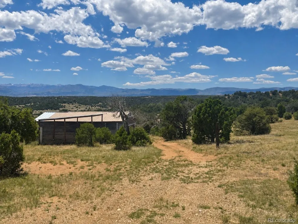 2041 Comanche Drive Walsenburg, CO 81089