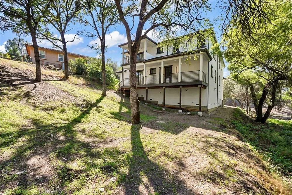 805 Lode Court Valley Springs, CA 95252