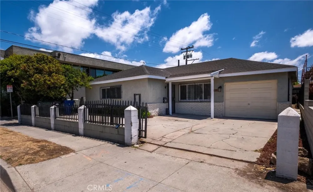 3128 W 147th Gardena, CA 90249