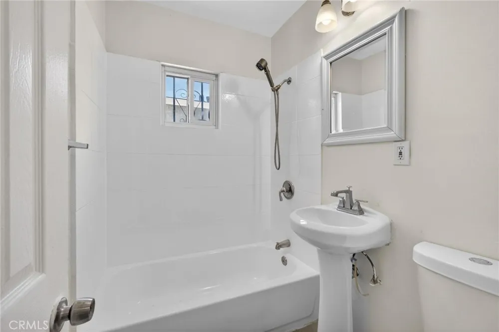 3128 W 147th Gardena, CA 90249