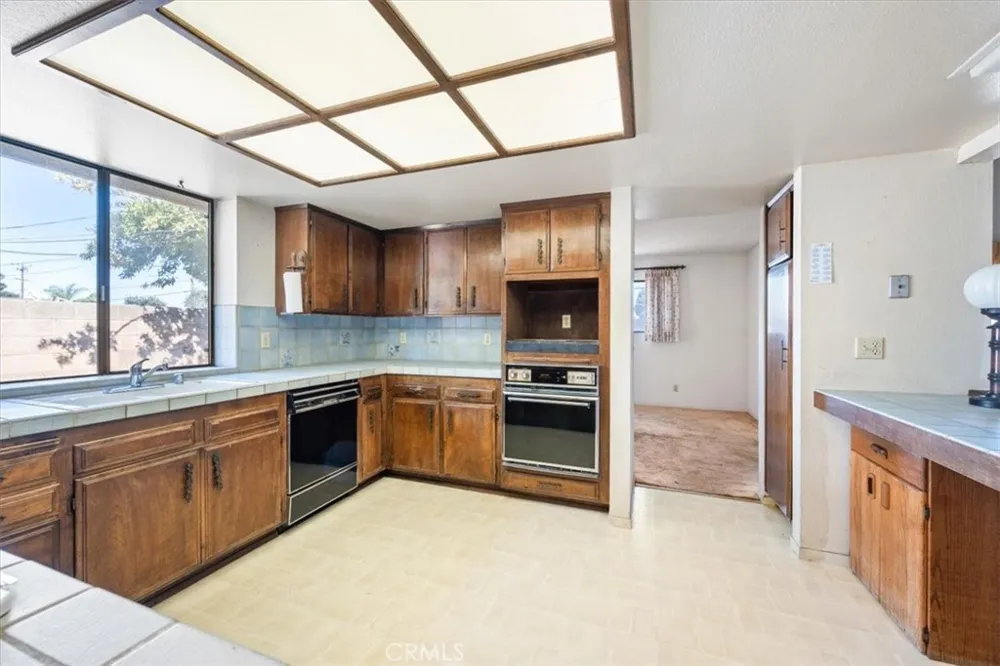715 Vickie Avenue Santa Maria, CA 93454