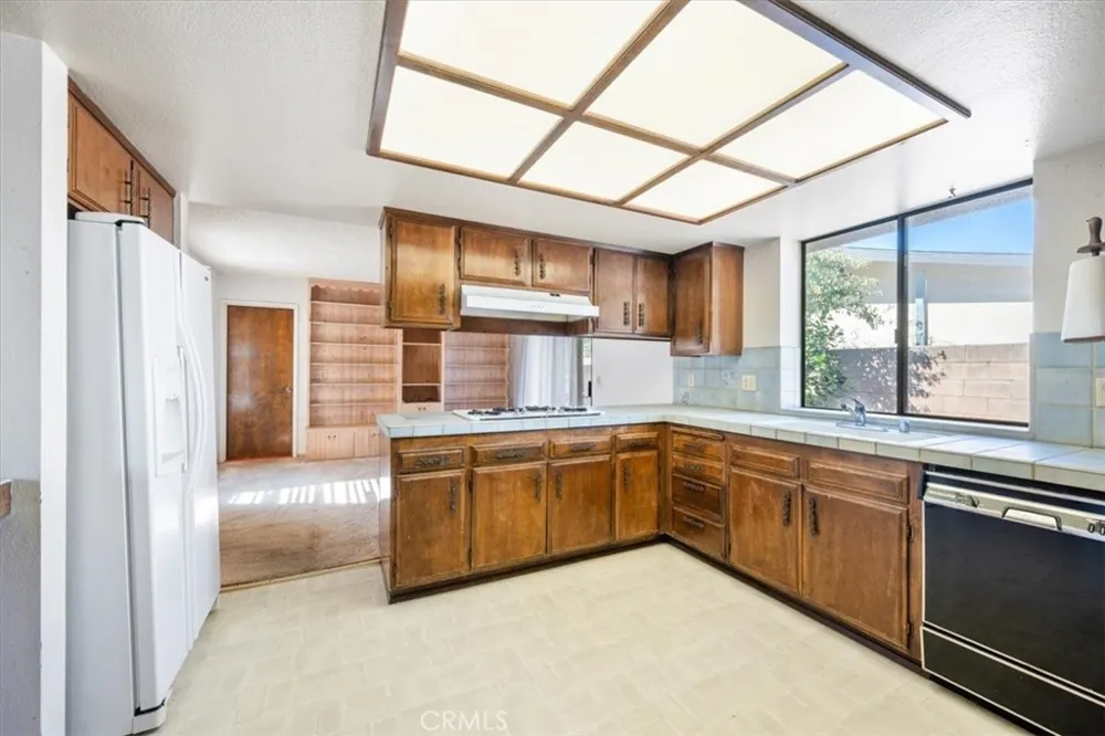 715 Vickie Avenue Santa Maria, CA 93454