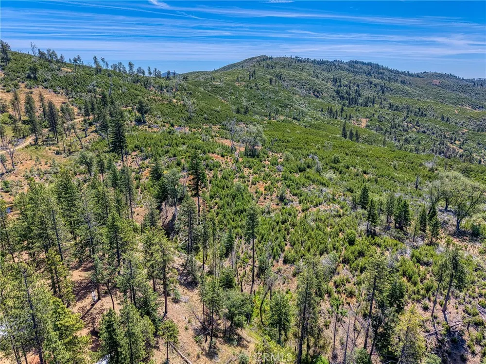6135 15 N 12 Rd Lucerne, CA 95458