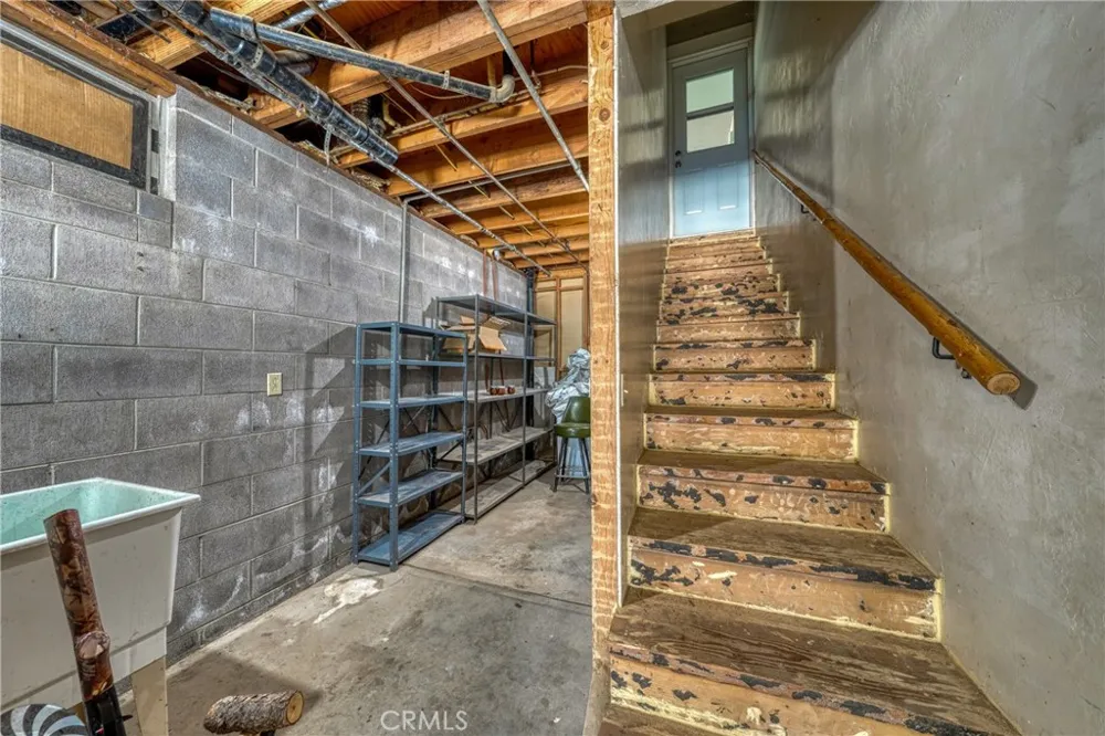 6135 15 N 12 Rd Lucerne, CA 95458