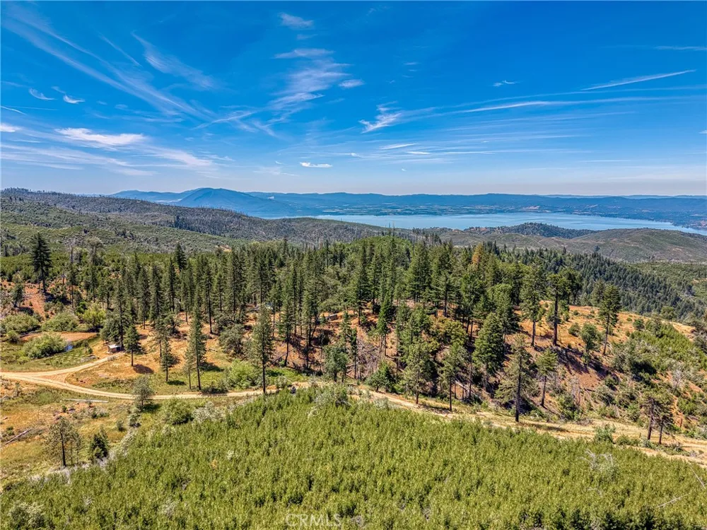 6135 15 N 12 Rd Lucerne, CA 95458