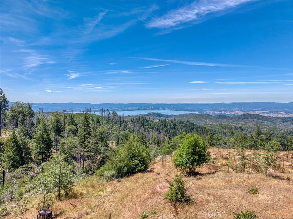 6135 15 N 12 Rd Lucerne, CA 95458