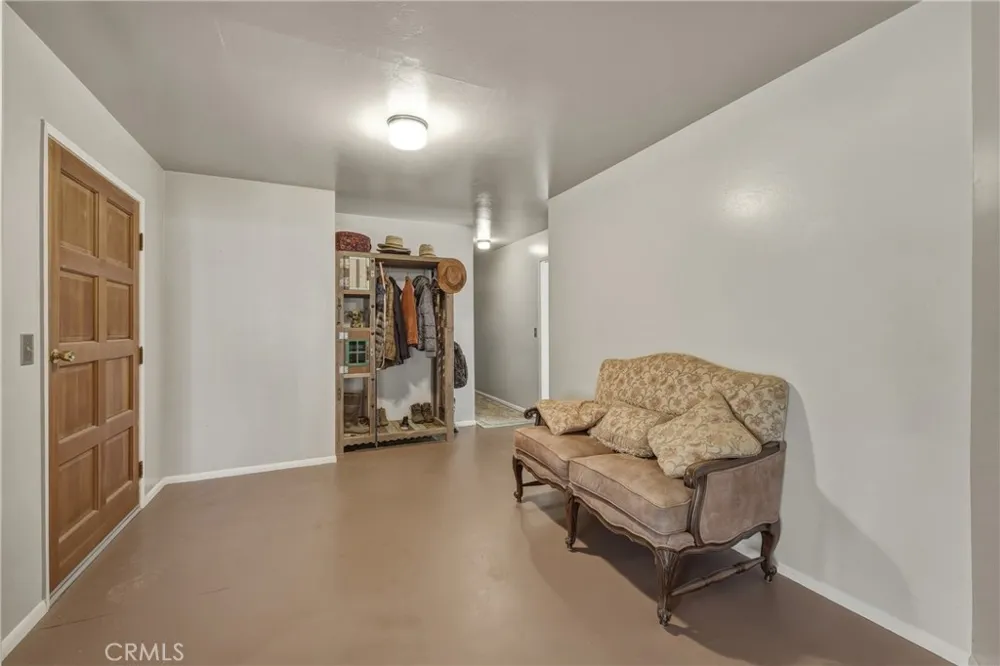 6135 15 N 12 Rd Lucerne, CA 95458