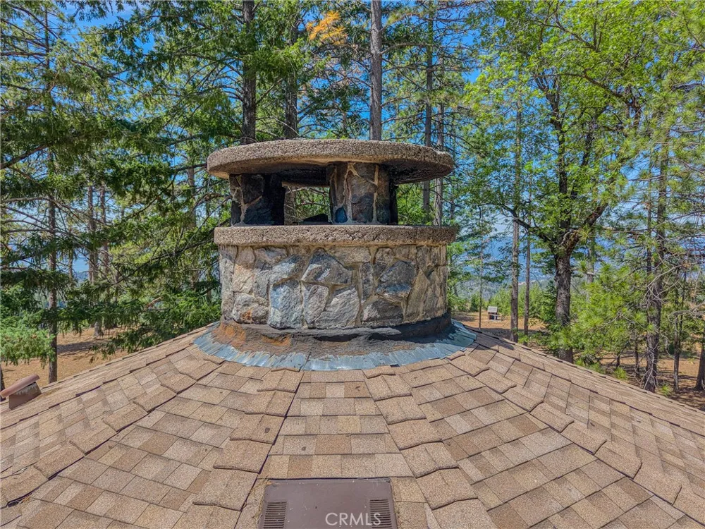 6135 15 N 12 Rd Lucerne, CA 95458