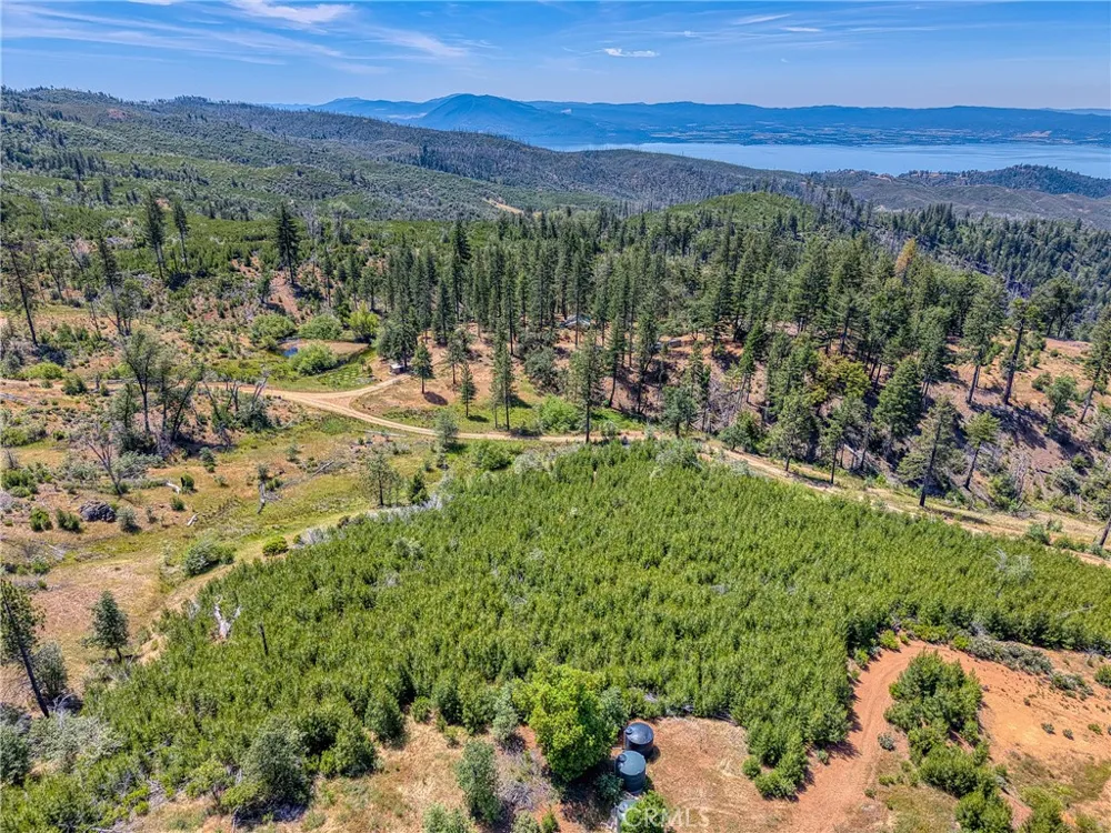 6135 15 N 12 Rd Lucerne, CA 95458