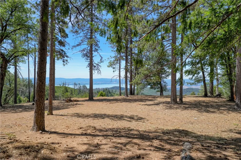 6135 15 N 12 Rd Lucerne, CA 95458