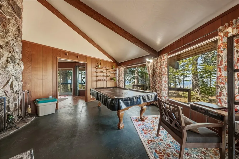6135 15 N 12 Rd Lucerne, CA 95458