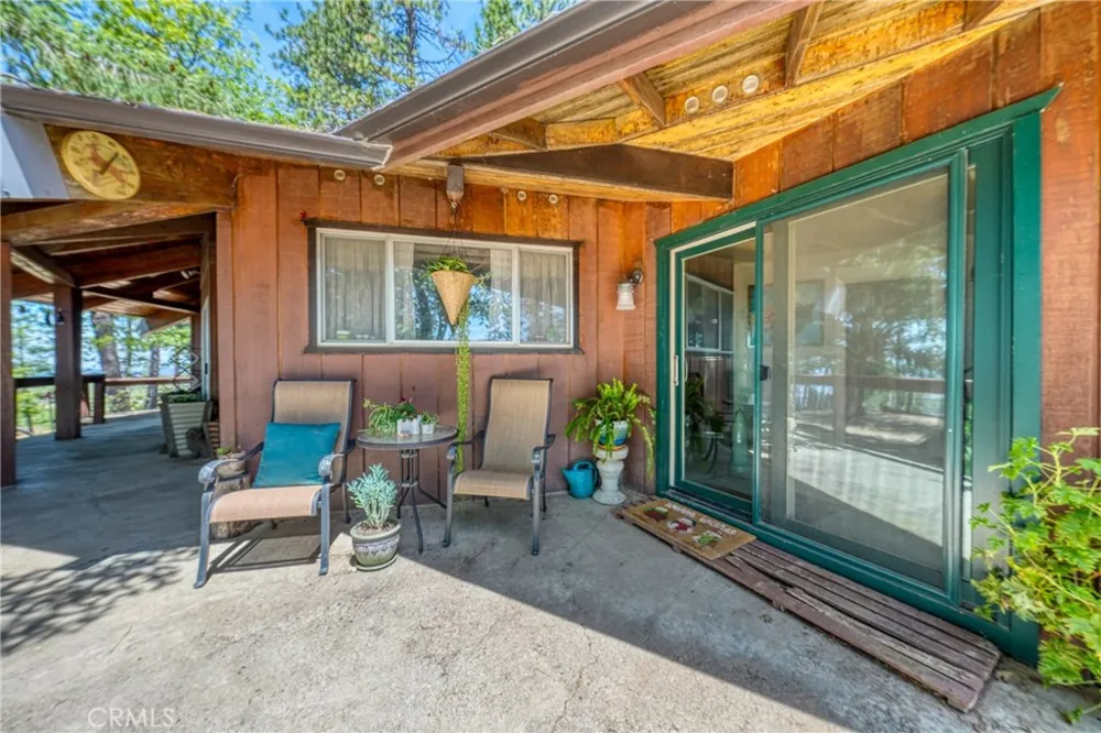6135 15 N 12 Rd Lucerne, CA 95458
