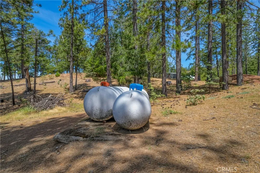 6135 15 N 12 Rd Lucerne, CA 95458