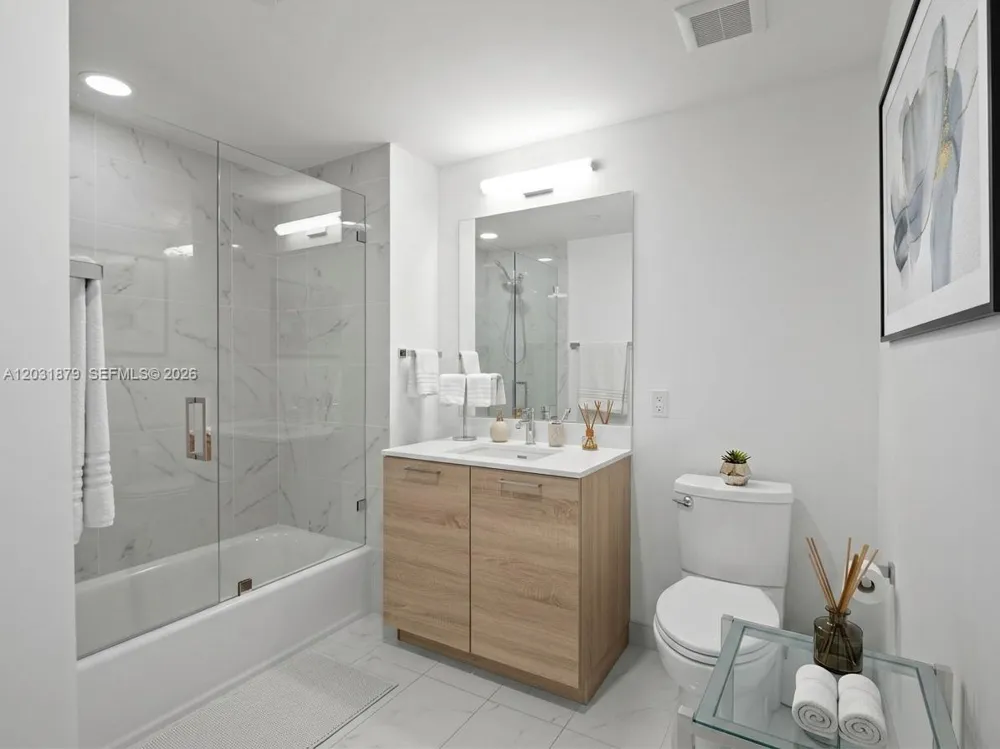 16385 Biscayne Blvd #1615 North Miami Beach, FL 33160