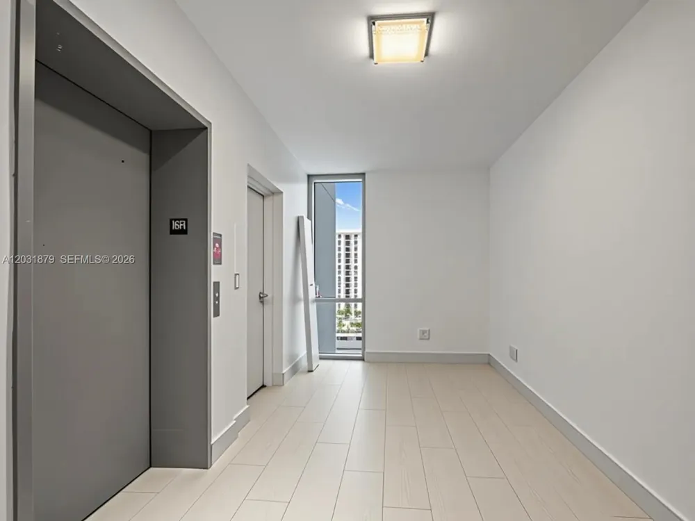 16385 Biscayne Blvd #1615 North Miami Beach, FL 33160