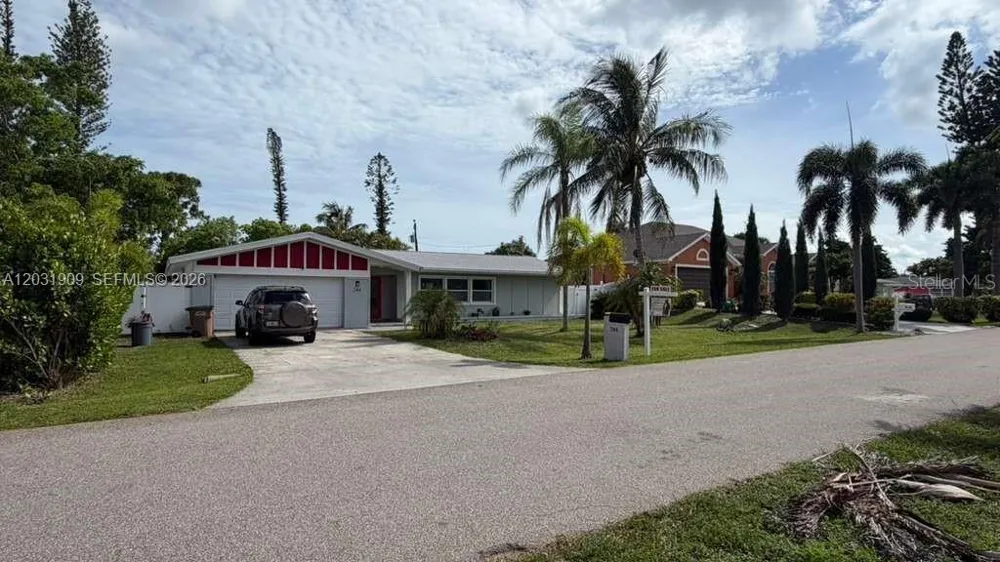 244 SE 46TH ST Cape Coral, FL 33904