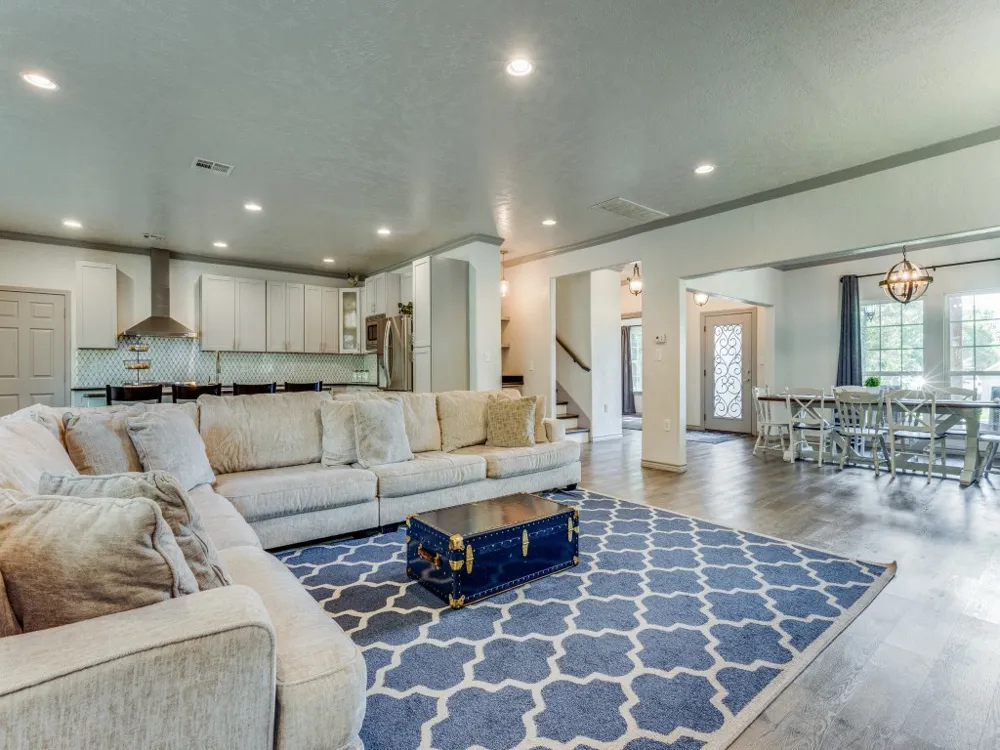 203 Pueblo Drive Lake Kiowa, TX 76240