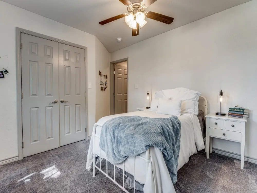 203 Pueblo Drive Lake Kiowa, TX 76240