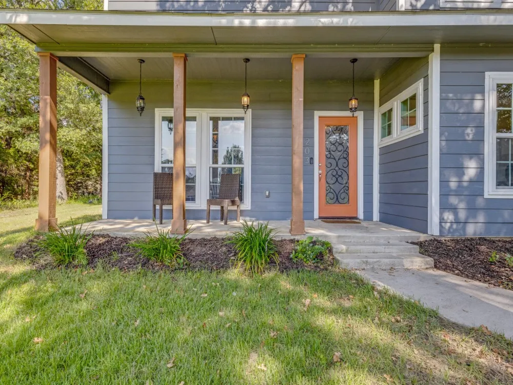 203 Pueblo Drive Lake Kiowa, TX 76240
