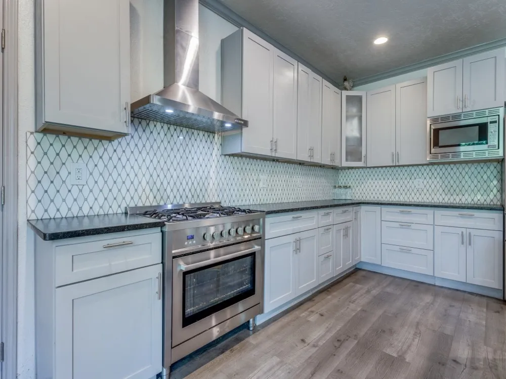 203 Pueblo Drive Lake Kiowa, TX 76240
