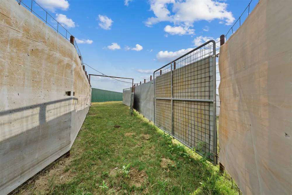 132 County Road 267 Cameron, TX 76520