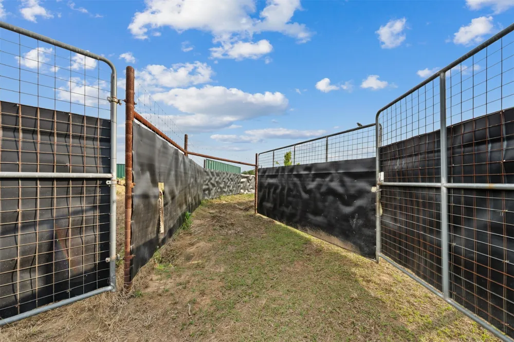 132 County Road 267 Cameron, TX 76520