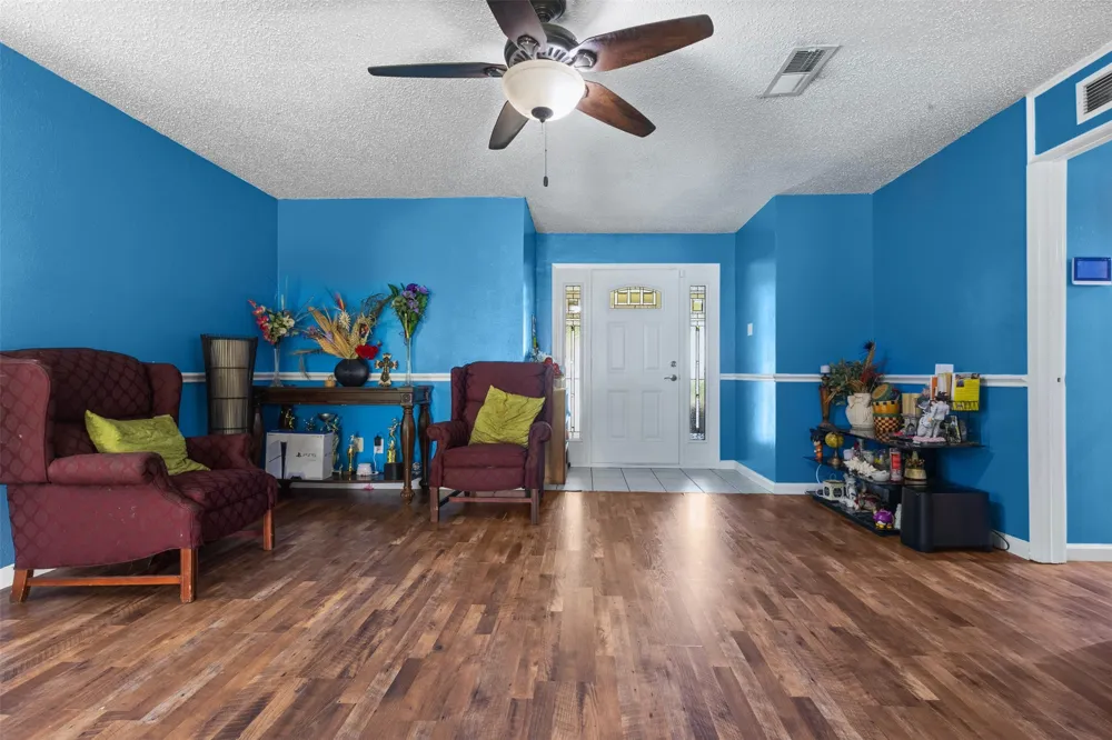 13212 Kings Mountain Drive Balch Springs, TX 75180