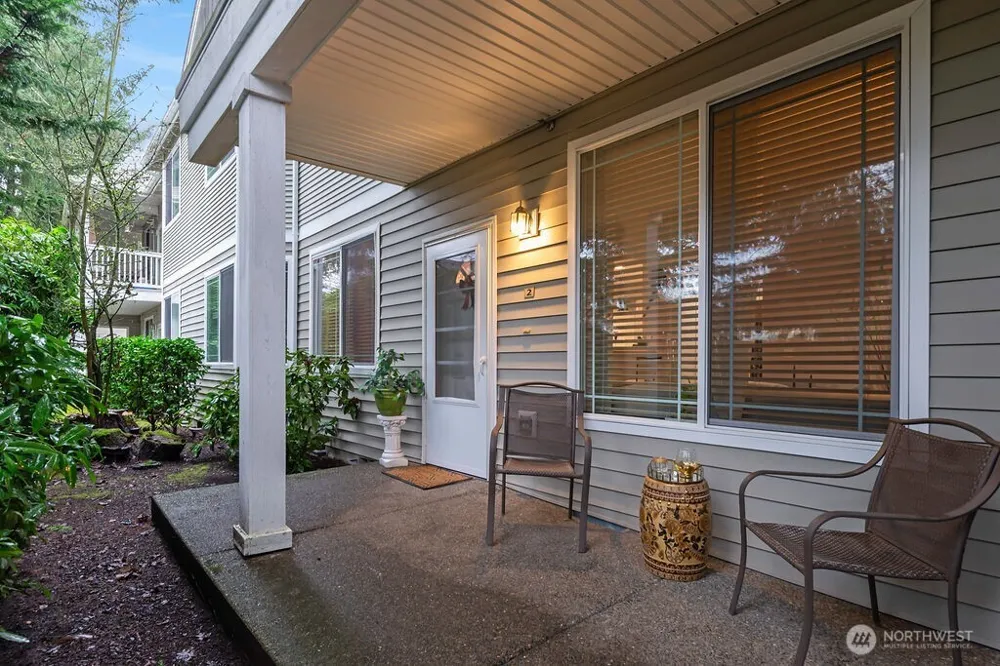 8943 Gravelly Lake Drive SW #2 Lakewood, WA 98499