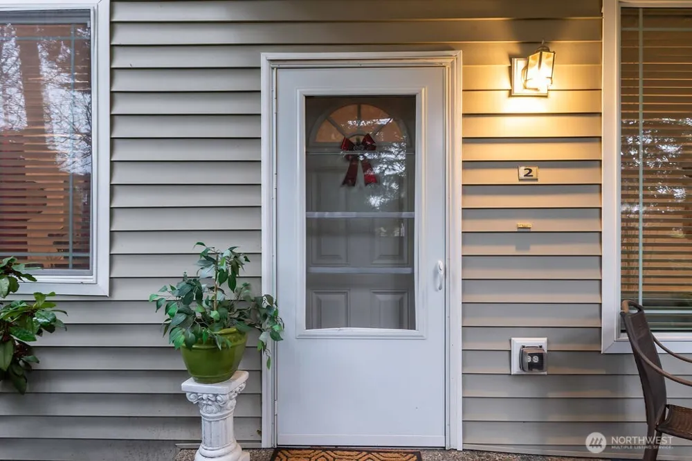 8943 Gravelly Lake Drive SW #2 Lakewood, WA 98499