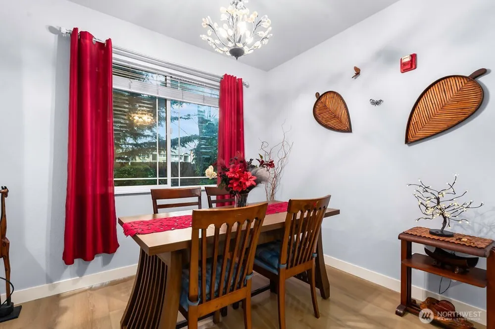 8943 Gravelly Lake Drive SW #2 Lakewood, WA 98499