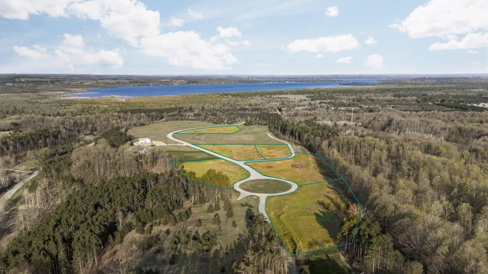 4787 Wonderview Lane NW Clearwater Township, MI 49676