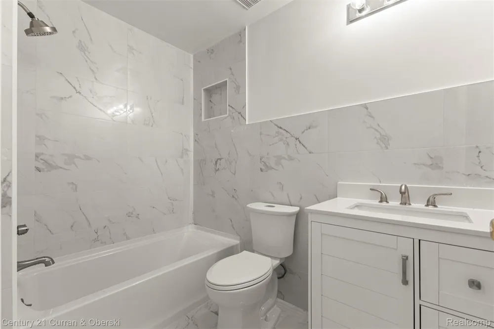 39444 Springwater Drive Northville Township, MI 48168
