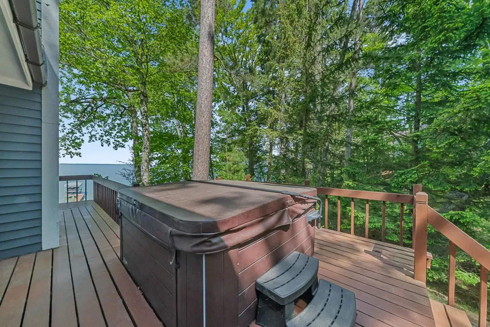 2014 Birchview Drive Torch Lake Township, MI 49648
