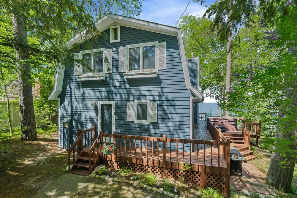 2014 Birchview Drive Torch Lake Township, MI 49648