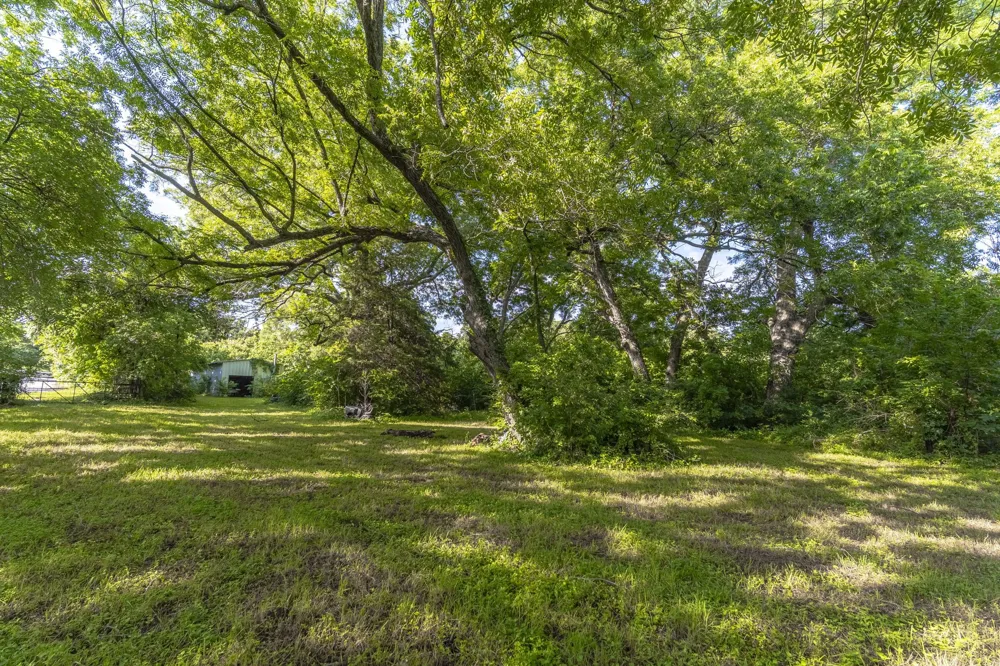 404 W Oak Street Mansfield, TX 76063