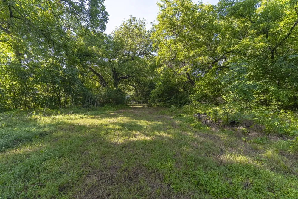 400 W Oak Street Mansfield, TX 76063
