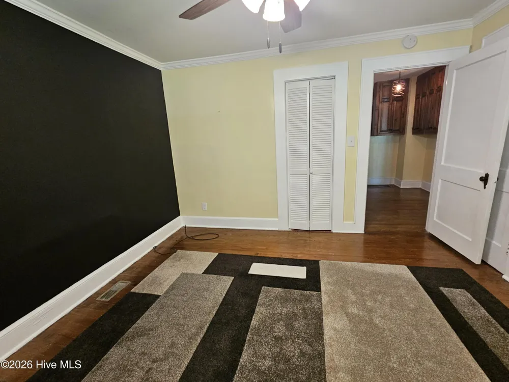 207 Stewart Avenue Clinton, NC 28328