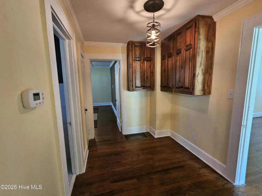 207 Stewart Avenue Clinton, NC 28328
