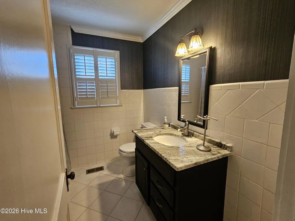 207 Stewart Avenue Clinton, NC 28328